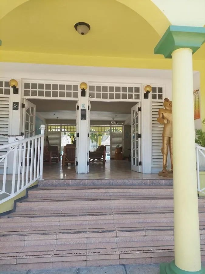 Wins On The Beach Ocho Rios Aparthotel